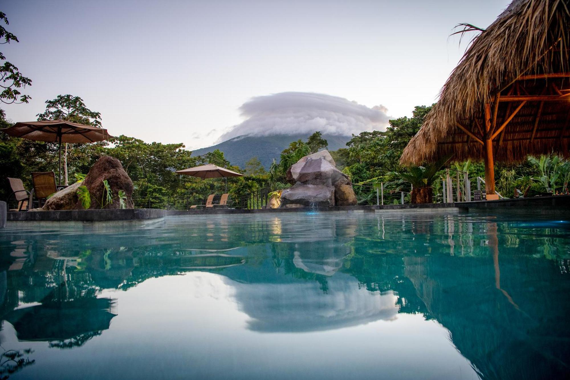 Arenal Manoa Resort & Hot Springs La Fortuna Bagian luar foto